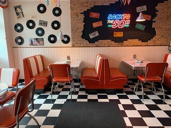 Murphy's Diner&Bar